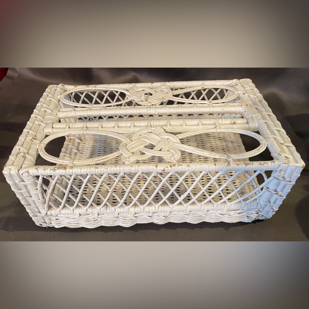 Vintage White Wicker Tissue Box Holder, Early 20th Century. 5.75”w x 10”d x 4”h.